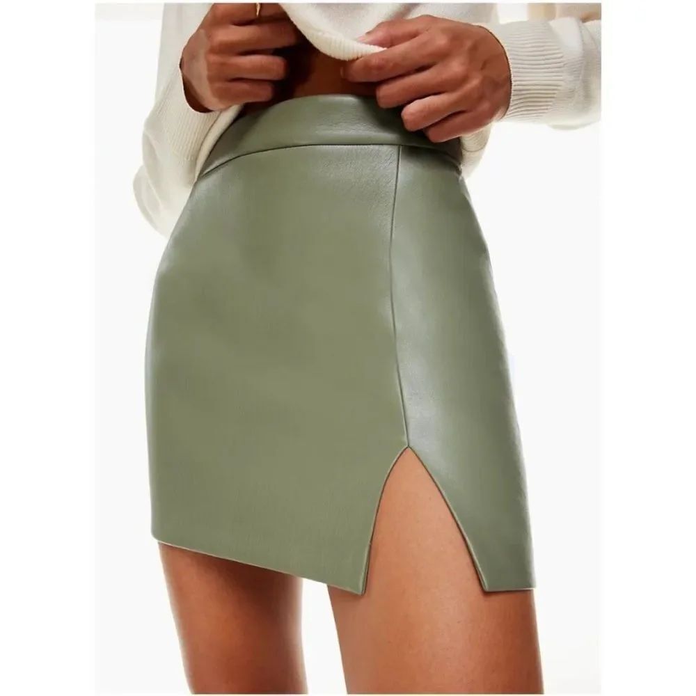 Aritzia Wilfred Patio Mini Skirt Women Green High-waisted Vegan Leather Sz 6